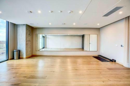 Apartamento New! Luxury Downtown Austin Rainey St. Lake View!