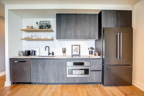 Apartamento New! Luxury Downtown Austin Rainey St. Lake View!