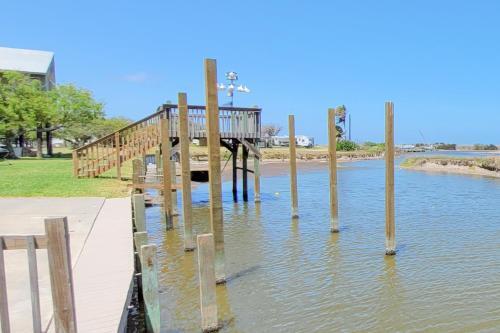 Flamingo Lagoon