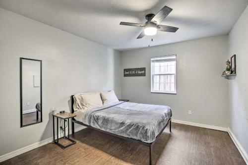 Cozy Dallas Getaway Near Dining And Attractions