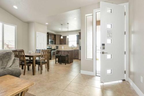 Park View Place At Ladera Resort- Private Home! Rv Parking!