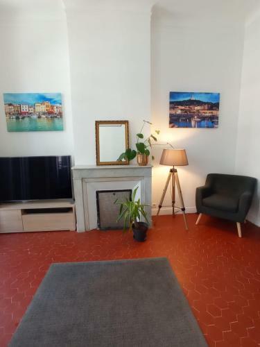 Apartamento Superbe T2 Id�alement Situ� Avec Chemin�e Et Tomettes!