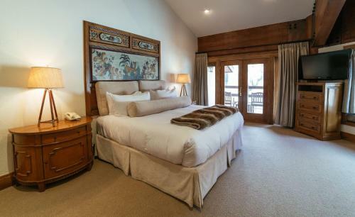 Luxury King Room Hotel Room