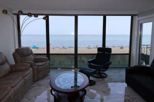 Apartamento Oceanfront Beach & Dolphins