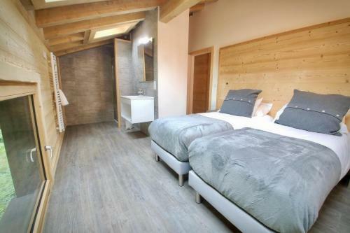 Forest Lodge - Modern Luxury Nestled In The Pines