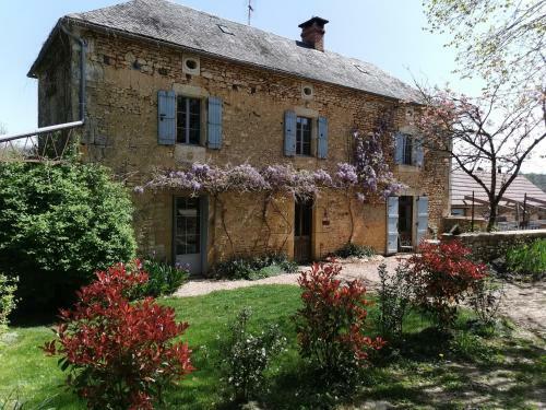 Maison Typique P�rigourdine Avec Piscine
