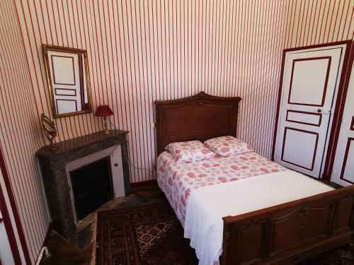 Hostal Ch�teau De Launay Guen