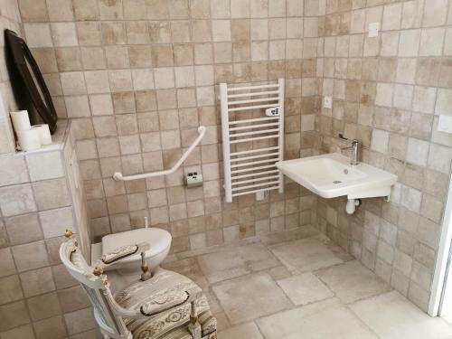 Hostal Ch�teau De Launay Guen
