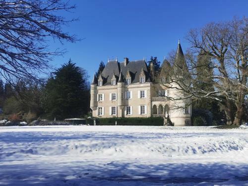 Hostal Ch�teau De Launay Guen