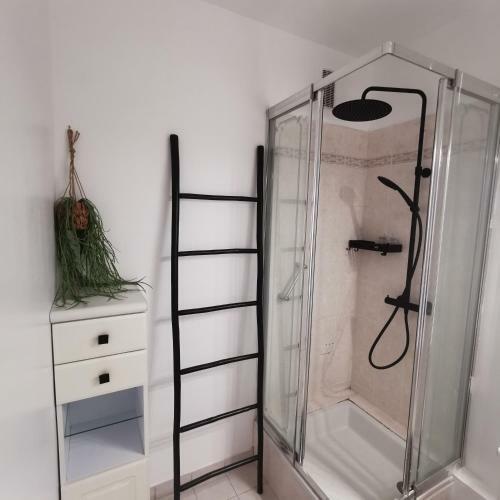 Hostal Chambre Nature - Tout Confort Pr�s de Saint Marceau
