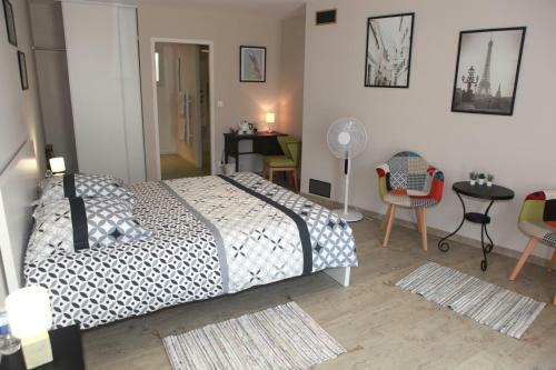 Bed & Breakfast Chambres D'h�tes La Fontaine!