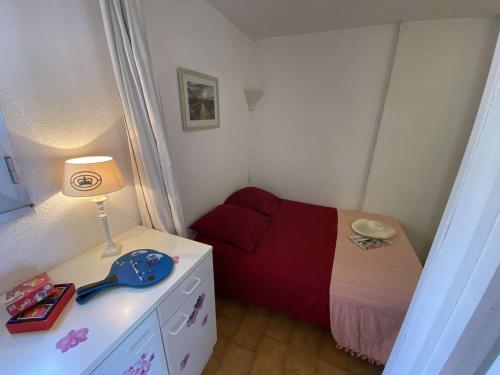 Apartamento Studio Saint-rapha�l, 2 Pi�ces, 4 Personnes - Fr-1-226a-132