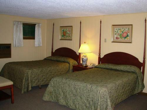 Motel Red Carpet Inn On The Lake