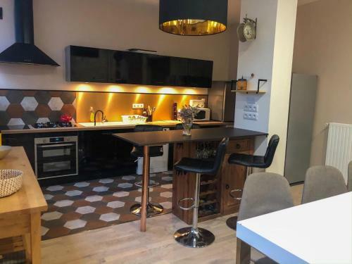Grande Maisonavec Jardin � Tours