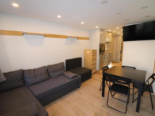 Apartamento Studio Tignes, 2 Pi�ces, 6 Personnes - Fr-1-502-377