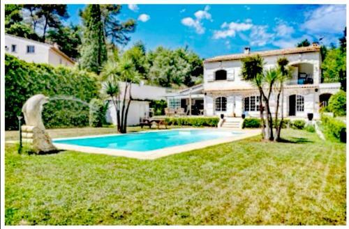 Jolie Villa Belle Piscine, Barbecue, Ping Pong,...