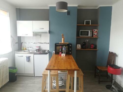 Apartamento Studio * Proximit� Transport * Parking * Fibre