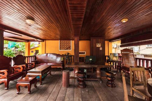 Bed & Breakfast Heng Long Villa