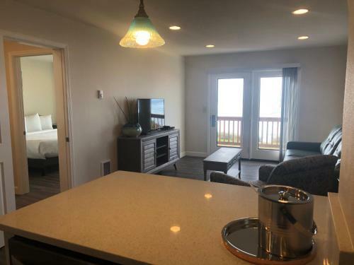 Sailor Jack Oceanfront Motel