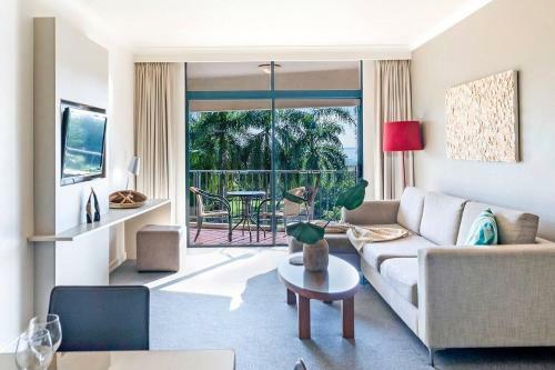 Esplanade Oasis Across Two Contemporary Apartments