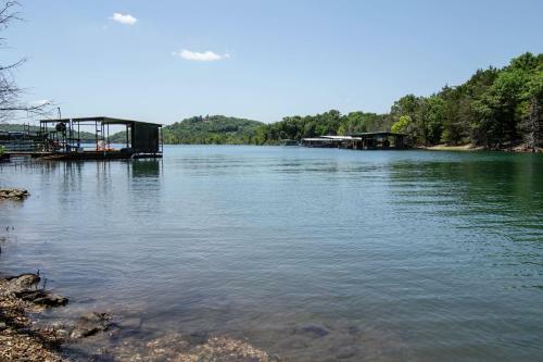 Lakefront With Hot Tub/sauna-beaver Lake,arkansas