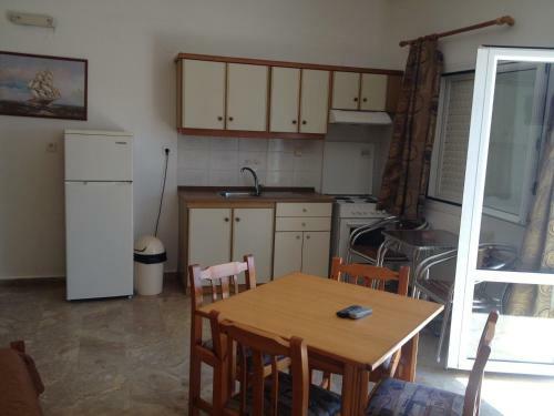 Sea View And Mountain View Apartment For 4 People