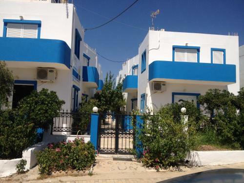 Sea View And Mountain View Apartment For 4 People