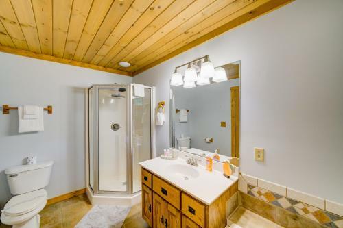 Social Tides Cabin