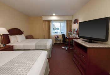Biltmore Hotel & Suites
