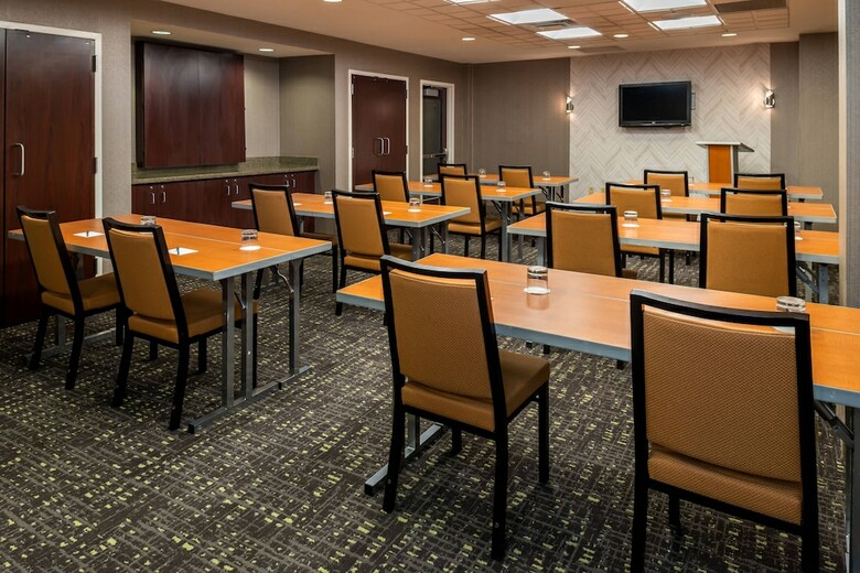 Hotel Springhill Suites By Marriott Pittsburgh North Shore