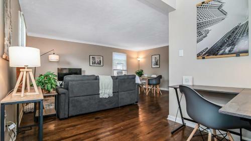 Pet Friendly Pleasant Home Near Downtown Detroit