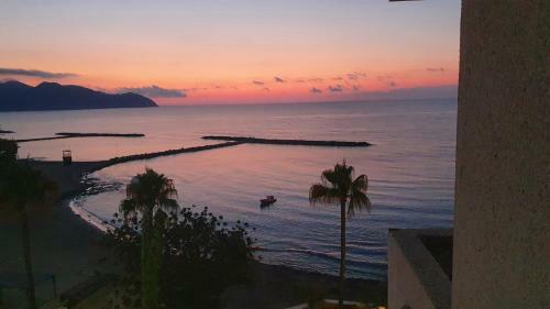 Apartamento Torre Bona - Seafront, 10 Meters From The Beach!