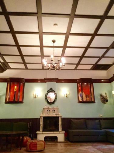 Hostal Hotel H�lscher