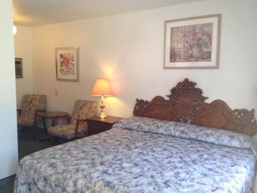 Red Roof Motor Inn
