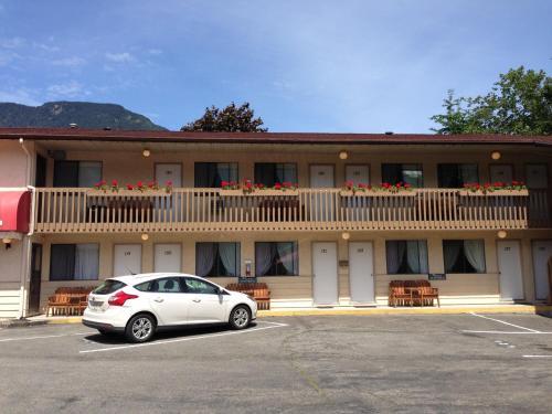 Red Roof Motor Inn