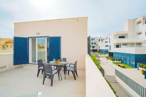 210 New Mar Pool - Alicante Holiday