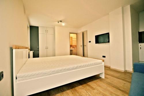 Lodge Vesel� - Vinn� Sklep