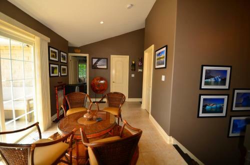 Explorer House Bed & Breakfast