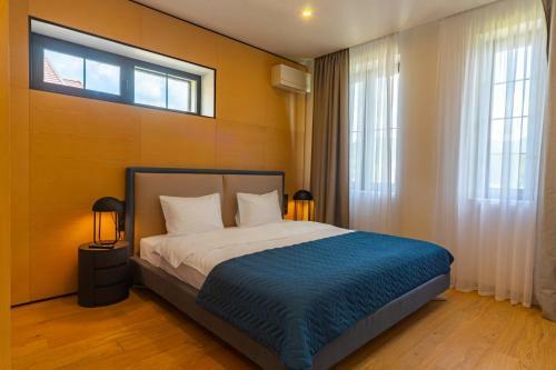 Golden Chalet