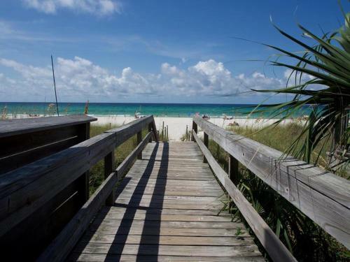 Steps To Beach - Large Beach House With Pool