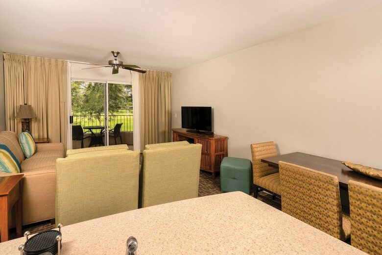 Villa Paniolo Greens Resort