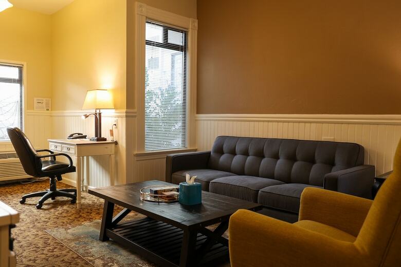 Hotel City Center Inn And Suites