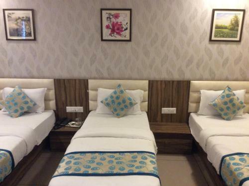 Hostal Hotel Rk Palace