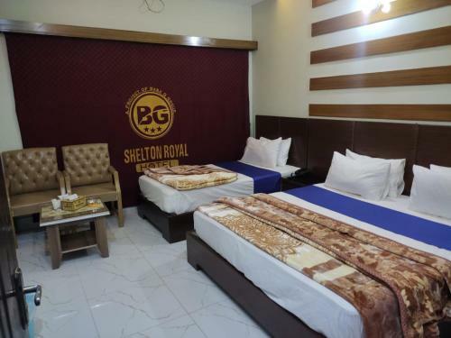 Hostal Shelton Royal Hotel