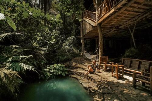 Lodge Treehouse De Valentine