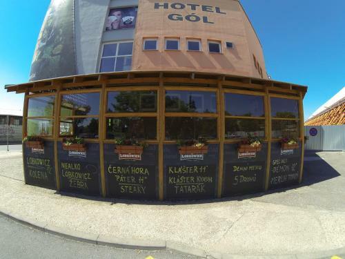 Hotel G�l