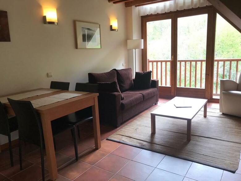 Sn� Apartamentos Mont Romies - Unhola