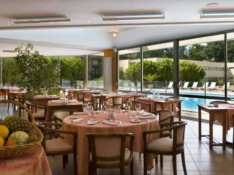 Hotel Mercure Orange