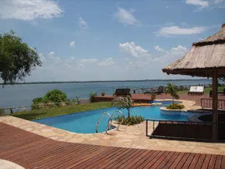 Hotel Howard Johnson By Wyndham Express Inn Ituzaingo