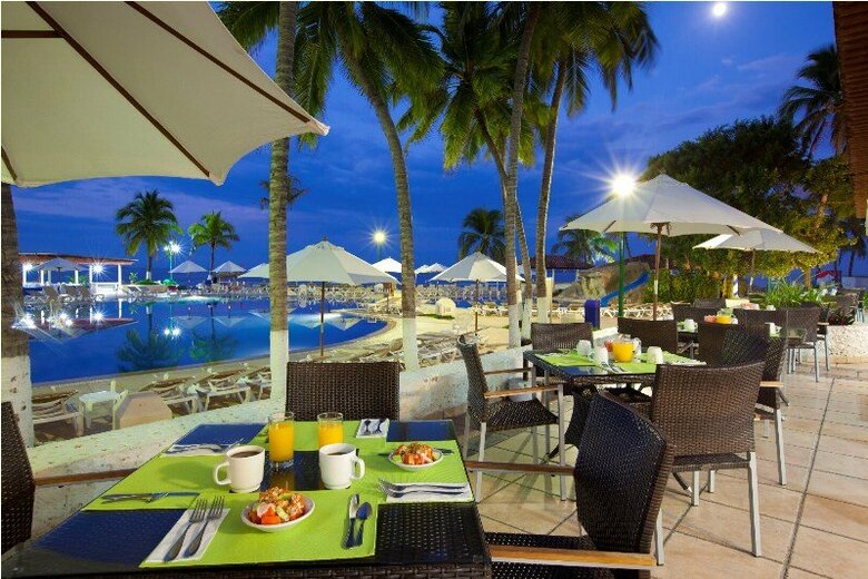 Hotel Krystal Ixtapa
